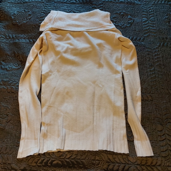 Cowl neck shirt - Picture 3 of 5
